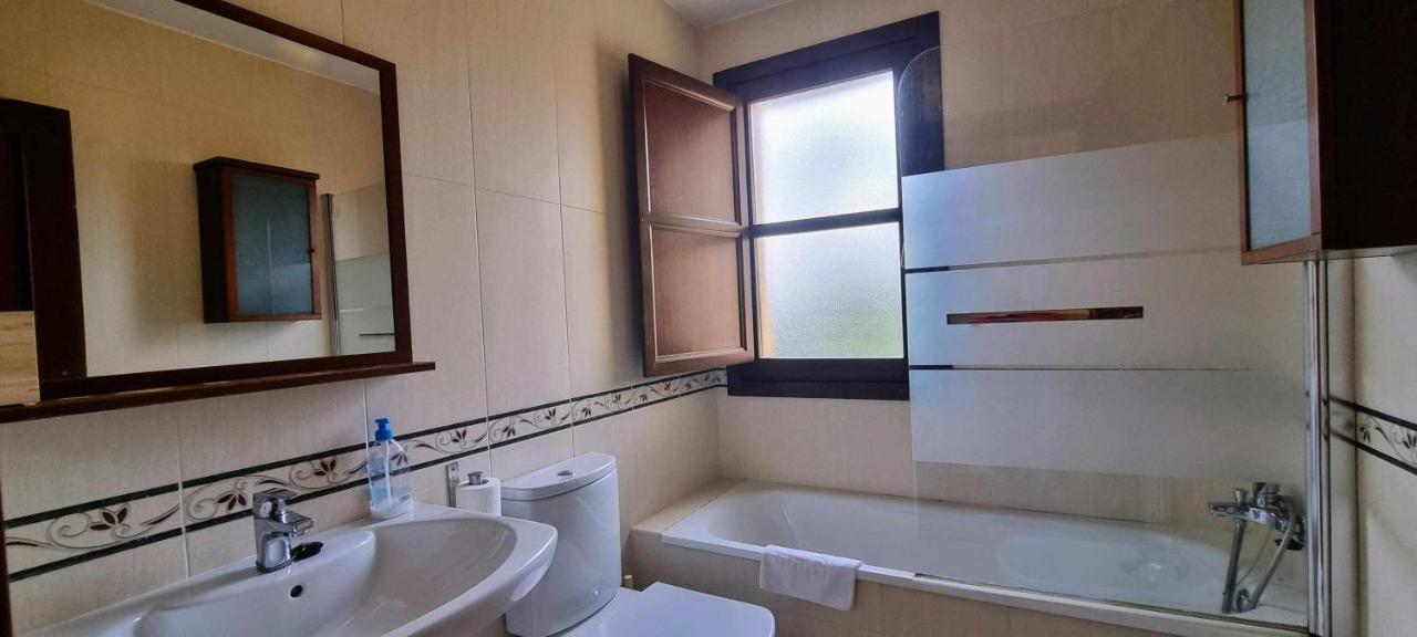 Vivienda Vacacional Villa Maruja Andrín Εξωτερικό φωτογραφία